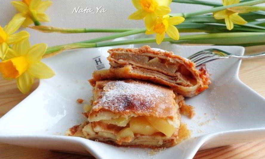 Рецепт запеченных блинчиков с яблоками и сгущенкой