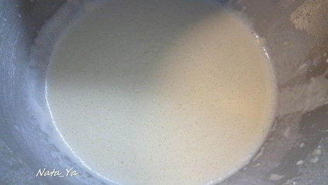 запеченные блинчики с яблоками и сгущенкой