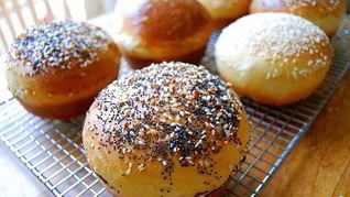 Булочка Бриош