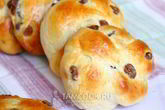 Булочки с изюмом из дрожжевого теста