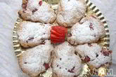 Булочки с клубникой