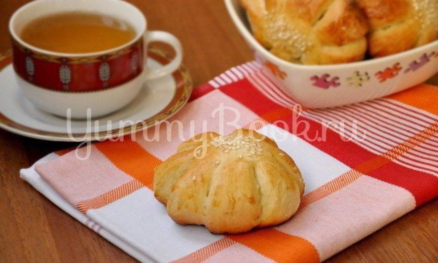 Рецепт булочек с курагой и изюмом