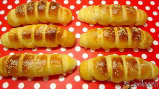 Булочки с сосисками