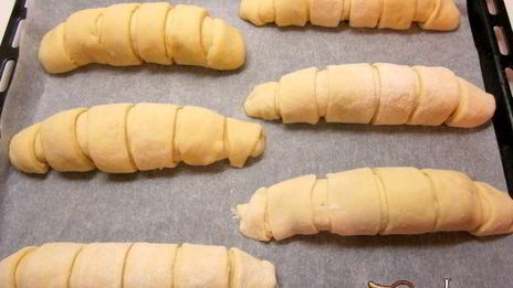 булочки с сосисками