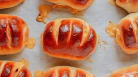 булочки с ветчиной и сыром