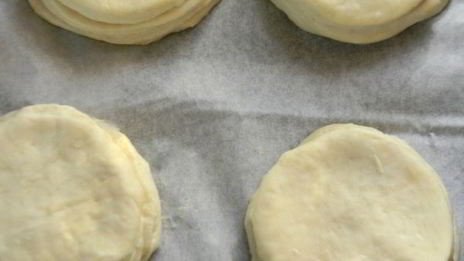 булочки слоеные из дрожжевого теста