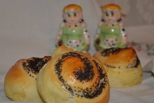 Дрожжевые булочки с маком