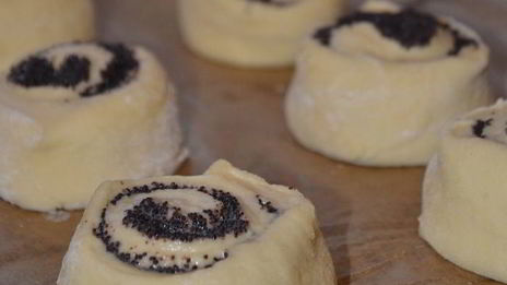 дрожжевые булочки с маком