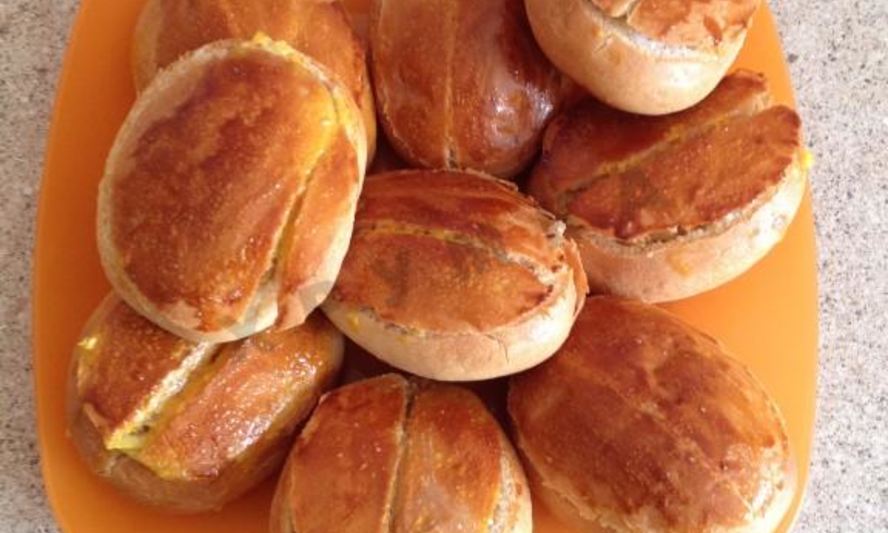 Рецепт фаршированных булочек малятко с яблоками и корицей