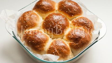 итальянские булочки данубио с сыром и ветчиной