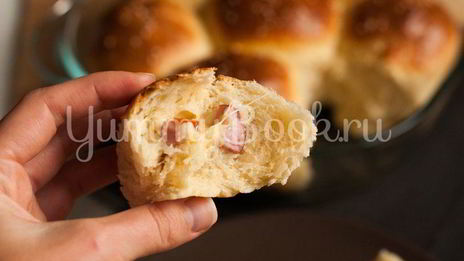 итальянские булочки данубио с сыром и ветчиной