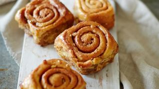 Липкие булочки Sticky Buns