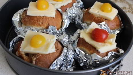 рыбный жюльен в булочках