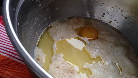 сдобные булочки с изюмом