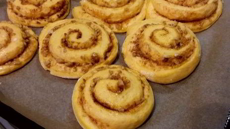 тыквенные булочки с ореховой начинкой