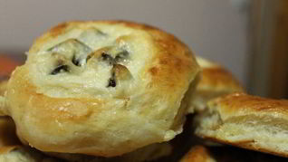 Ватрушки с черносливом