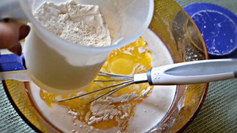 ватрушки с творогом и помидорами черри