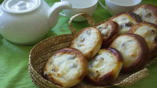 Ватрушки с творогом из дрожжевого теста