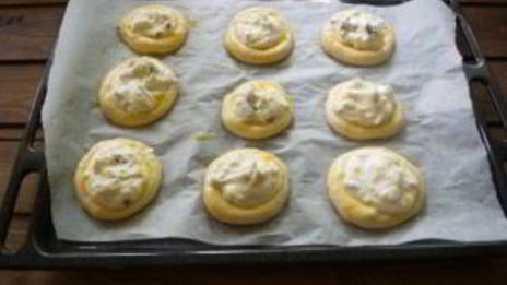 ватрушки с творогом из дрожжевого теста