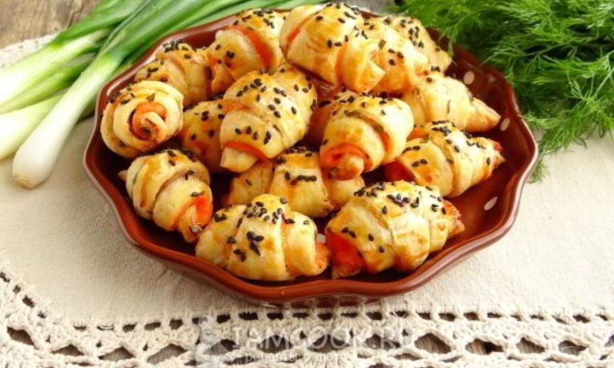 Рецепт закусочных круассанов с лососем