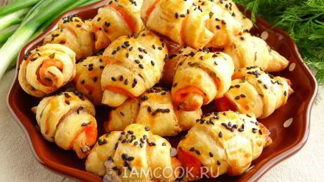 закусочные круассаны с лососем
