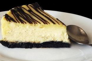 Аппетитный чизкейк с шоколадным печеньем