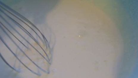 чизкейк с белым шоколадом на миндально-кокосовой основе