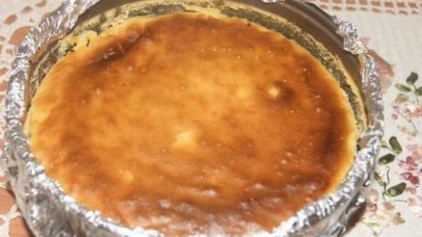 чизкейк с белым шоколадом на миндально-кокосовой основе