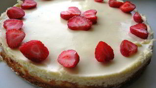 Чизкейк с клубникой