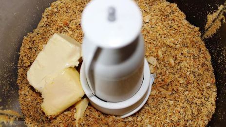 маковый чизкейк под лимонно-сметанным топпингом