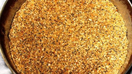 маковый чизкейк под лимонно-сметанным топпингом