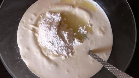 маковый чизкейк под лимонно-сметанным топпингом