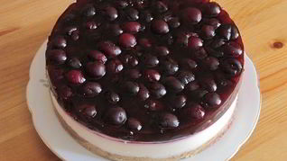 Творожный чизкейк с вишней без выпечки