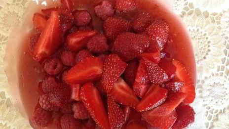 японский чизкейк с ягодным соусом