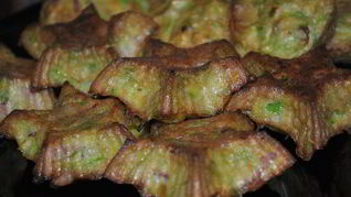 Кабачковые кексы с беконом