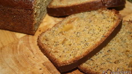 кекс на кефире с маком, шафраном и цукатами