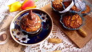 Кекс на нутелле с овсяными хлопьями и сухофруктами