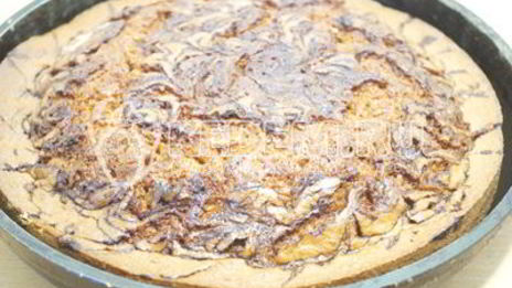 кекс с клубничным вареньем