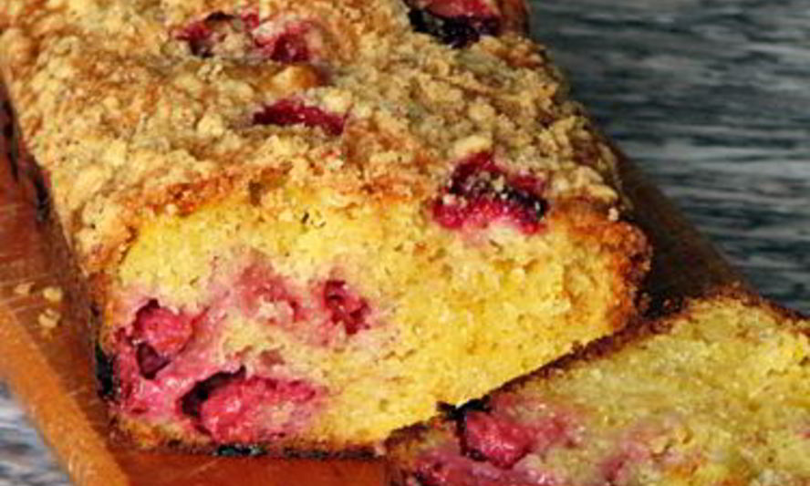 Рецепт кекса с яблоками и малиной