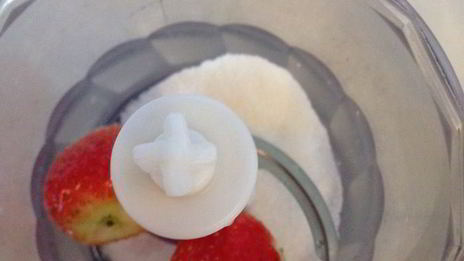 кексы с клубникой