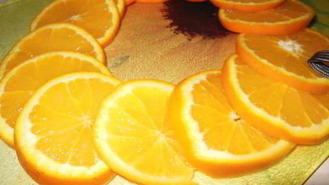 маковый кекс с мягкими карамельными апельсинами