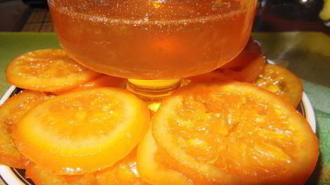 маковый кекс с мягкими карамельными апельсинами