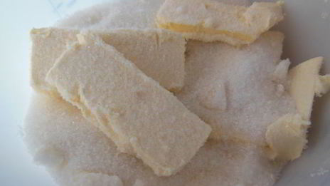 маковый кекс с мягкими карамельными апельсинами