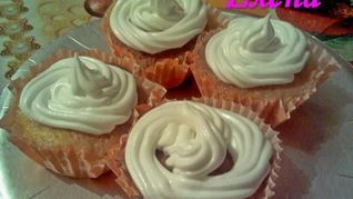 Медовые кексы с белковым кремом