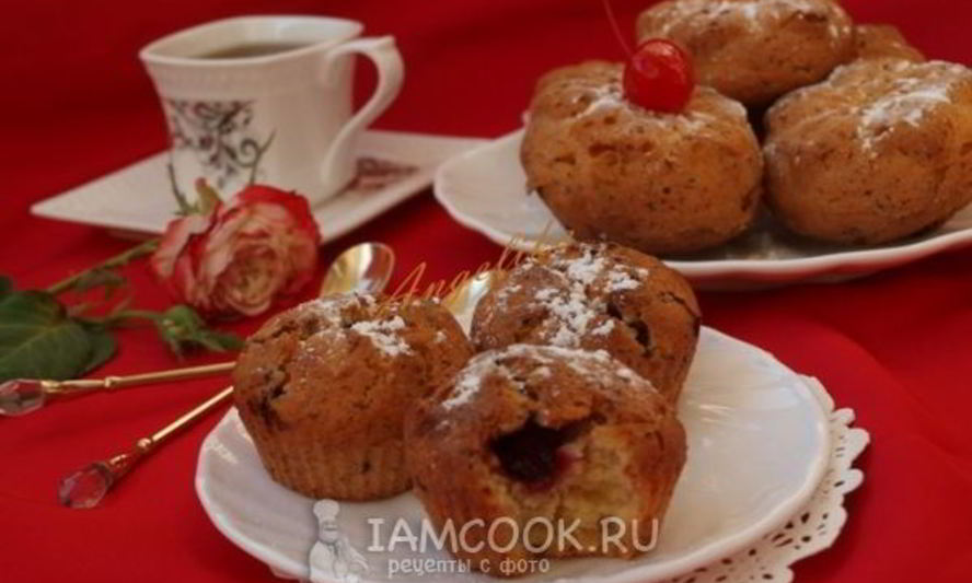 Рецепт творожных кексов с ежевикой в силиконовых формочках