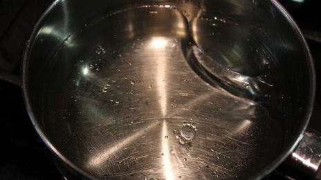 батон с оливками и грецкими орехами