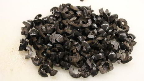 батон с оливками и грецкими орехами