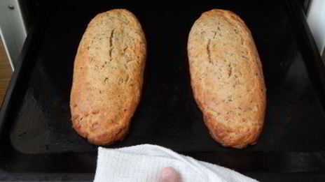 бездрожжевой хлеб с отрубями и пряностями