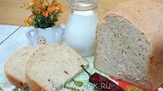 Хлеб с перцем чили, укропом и чесноком