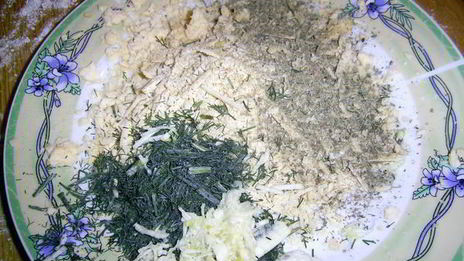 пряный хлеб чесночный венок